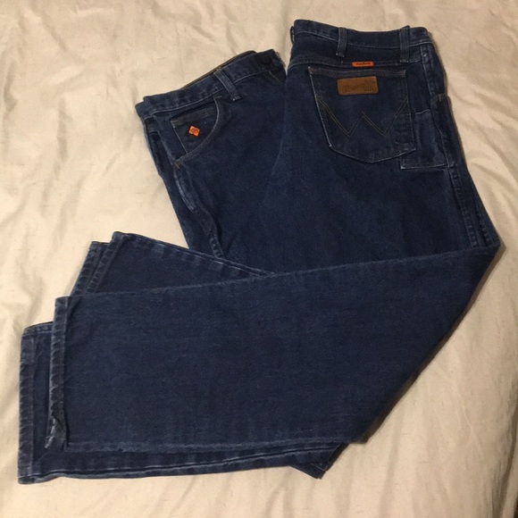 Wrangler Other - Men’s wrangler flame resistant relaxed fit jeans 2